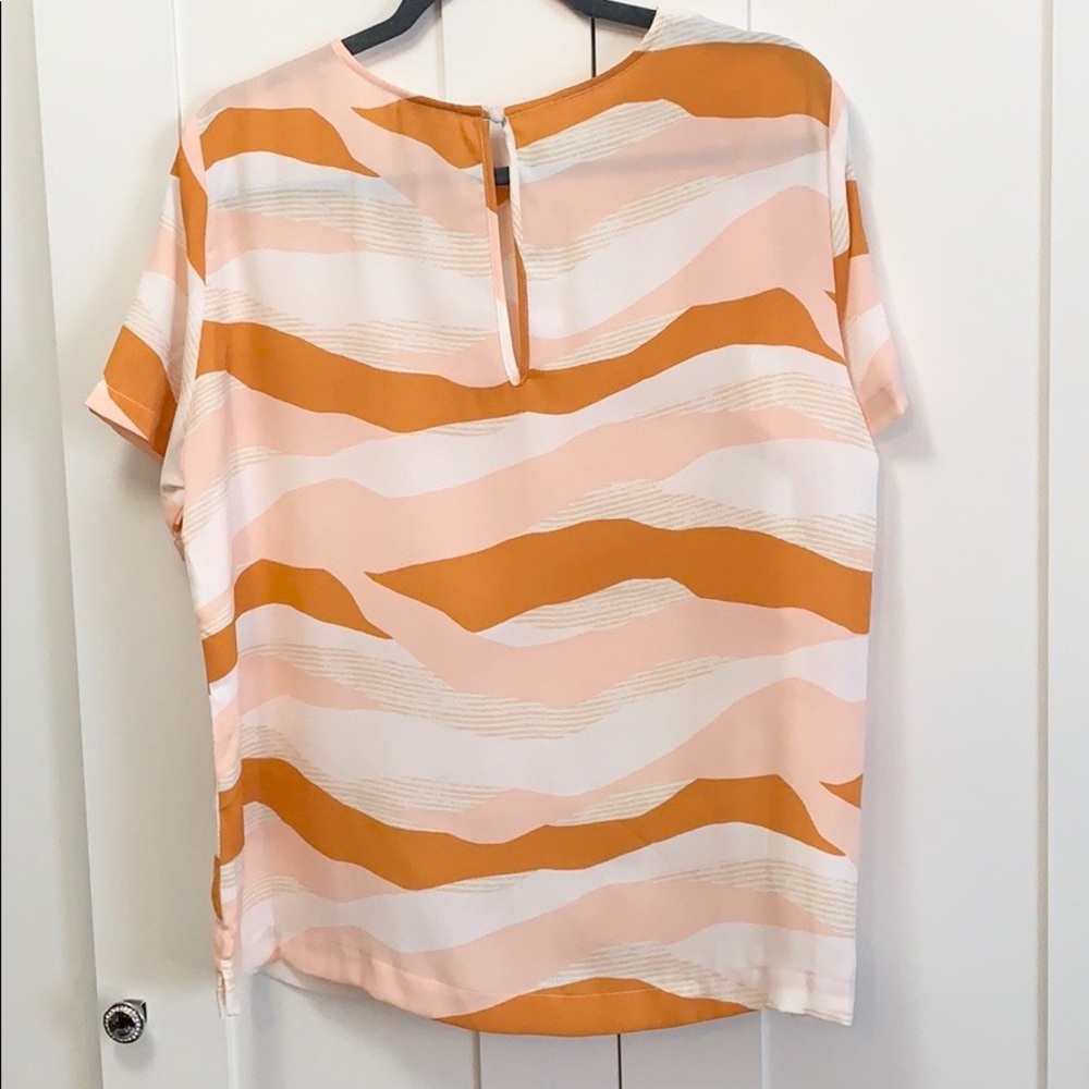 NEW! A New Day Wave Pattern Top XL - Picture 2 of 5